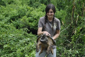 Maria with an Alligator Snapping Turtle, Monroe, Luisiana